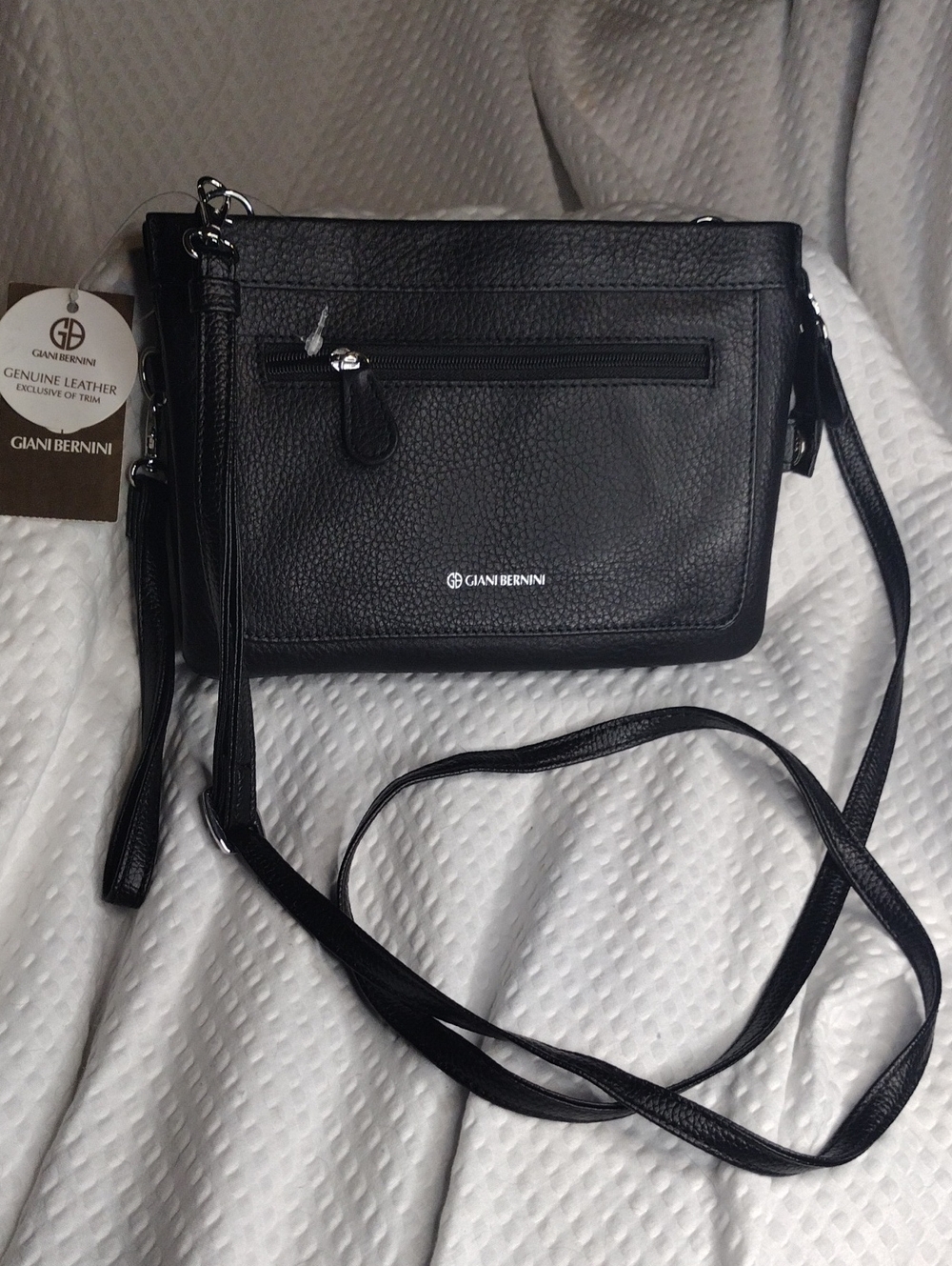 Giani Bernini Black Pebbled Leather Shoulder Bag with Wristlet Strap - Picture 1 of 13